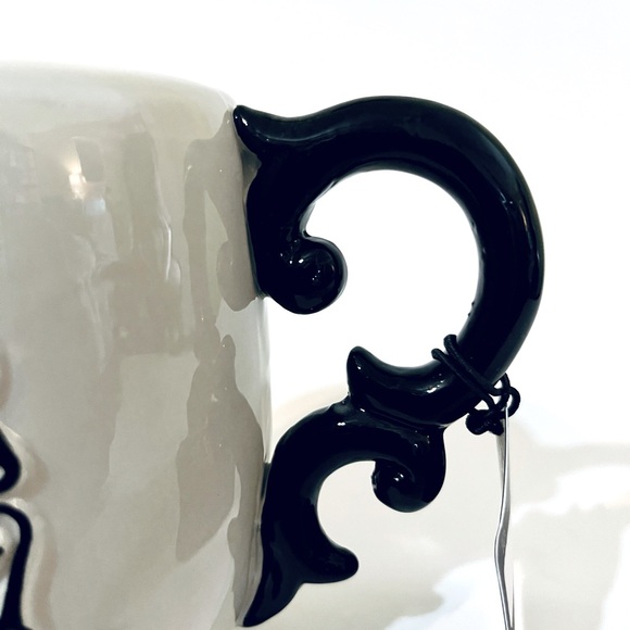 👻 Ghost Mug - Picture 3 of 7